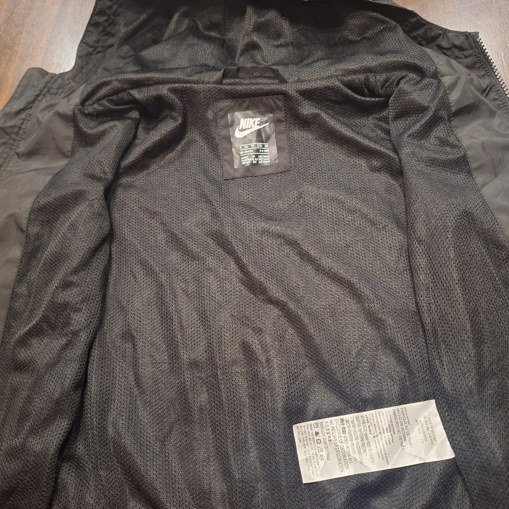 Nike Boys Full Zip Lightweight Hooded Windbreaker Jacket Black Size XS 4 - Picture 2 of 5